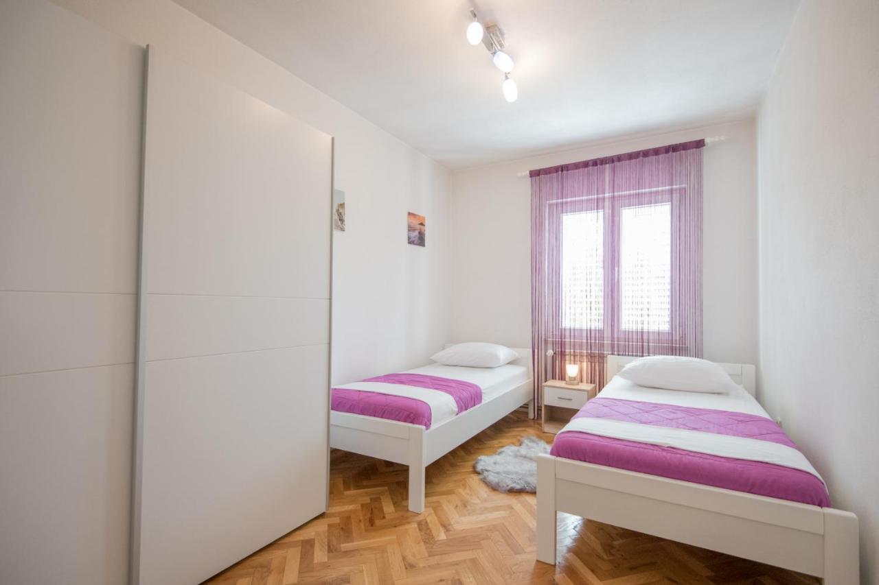 Villa Glorija Grubine Buitenkant foto
