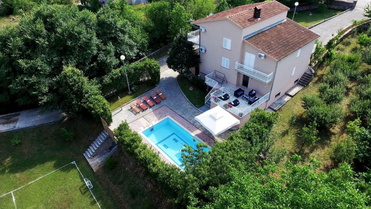 Villa Glorija Grubine Buitenkant foto